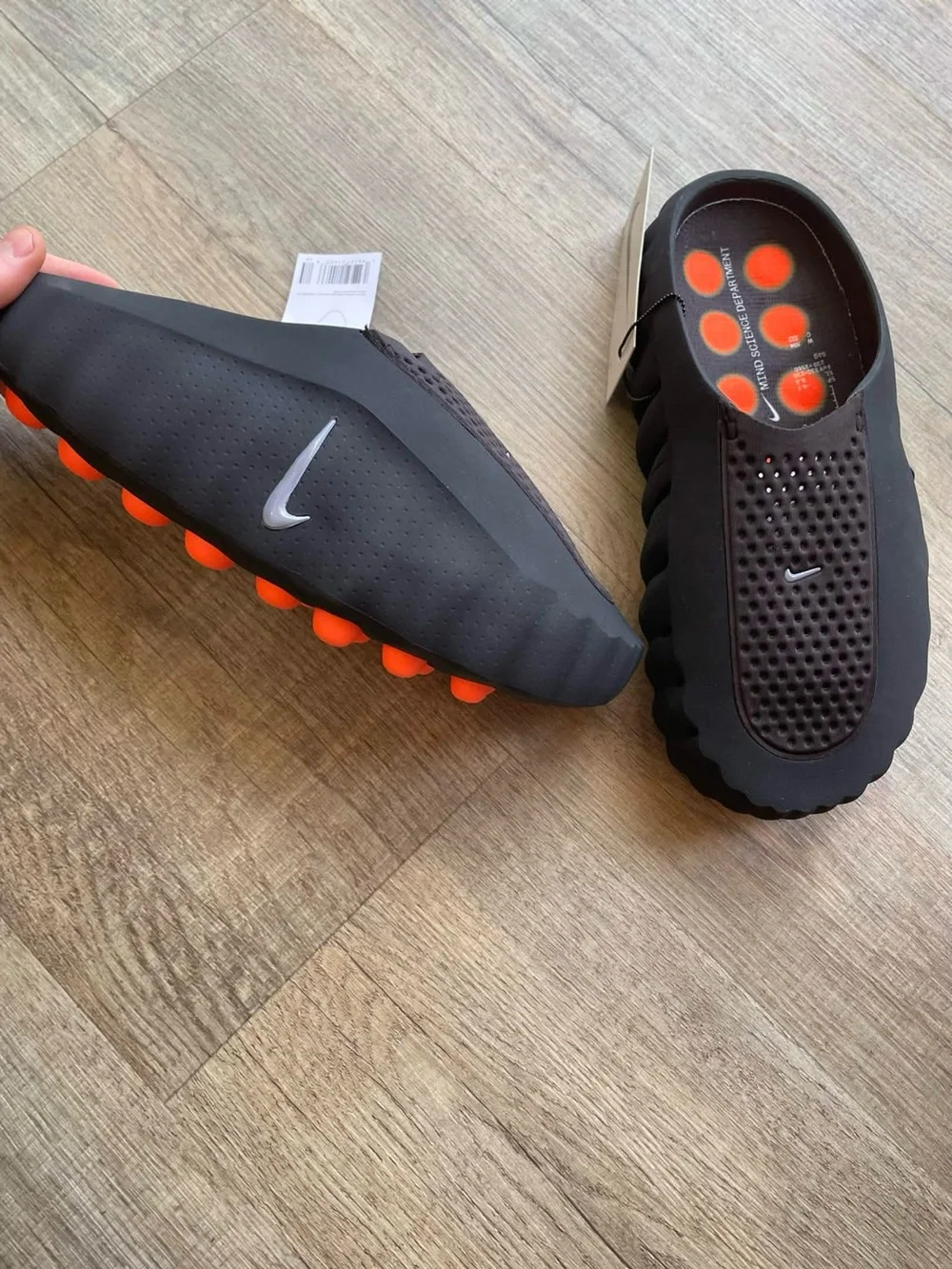 Nike sleek men